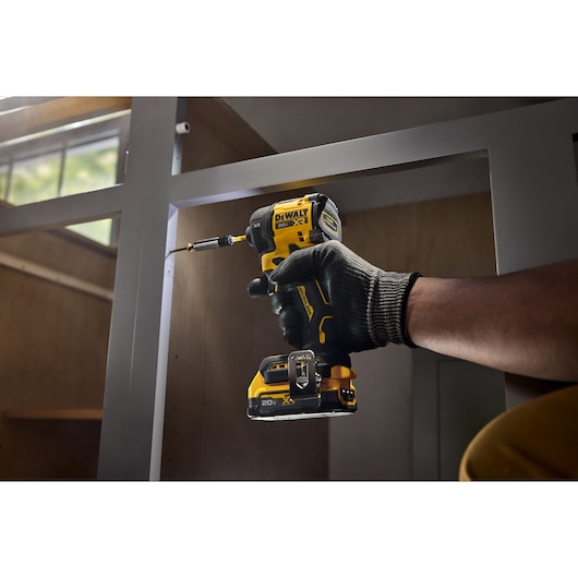 DEWALT 20V MAX XR 1/4 Inch Cordless Quiet Hydraulic Impact Driver